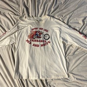 Long sleeve graphic tee